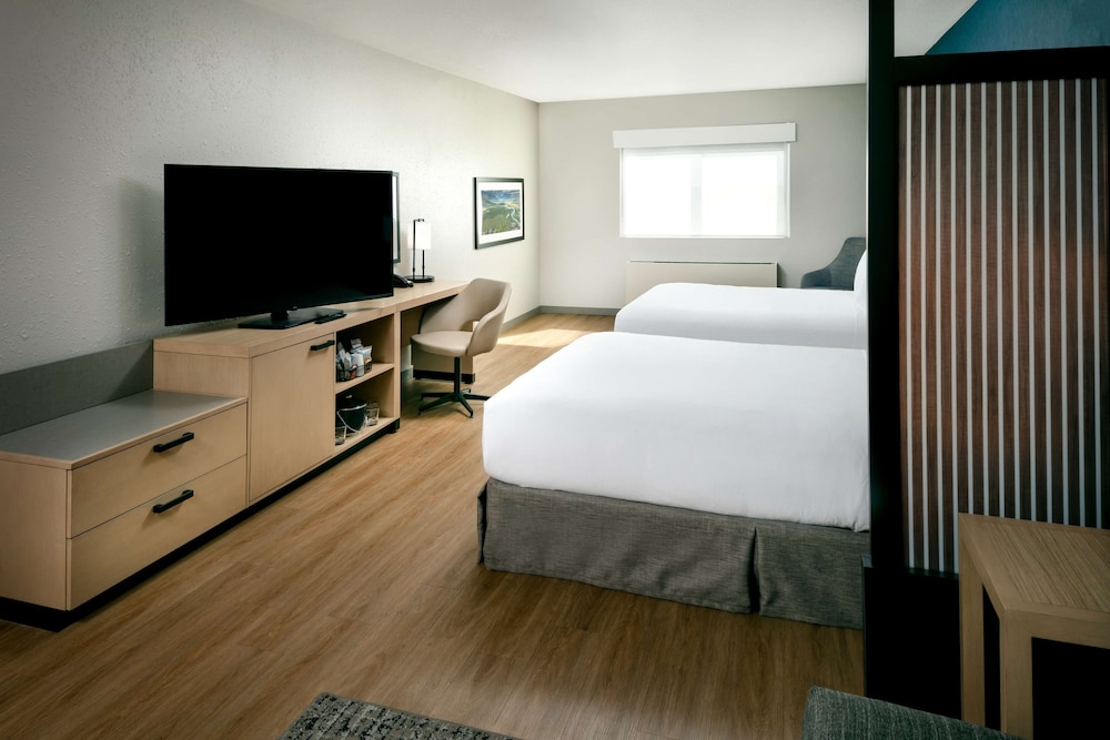 Hyatt Place Fairbanks 13/55