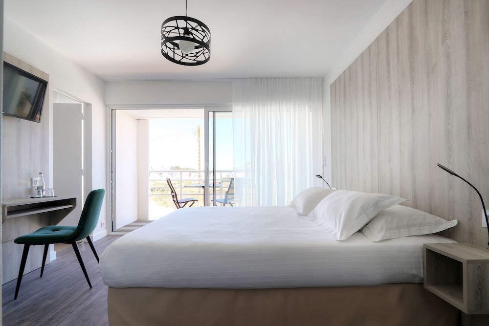 Family Suite, Queen and Twin Beds