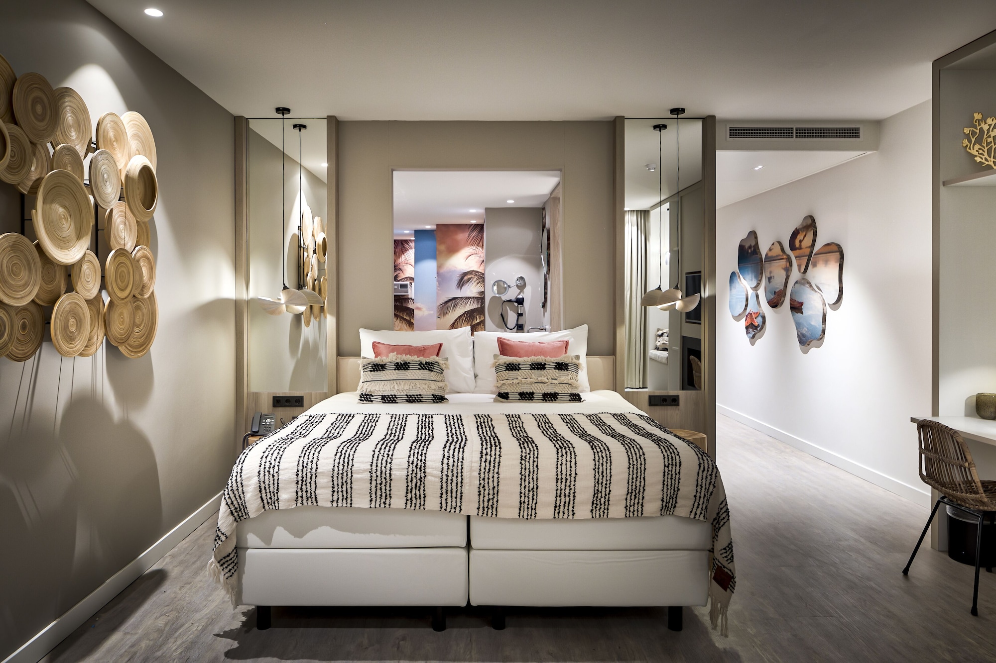 Beach, Suite, King Bed