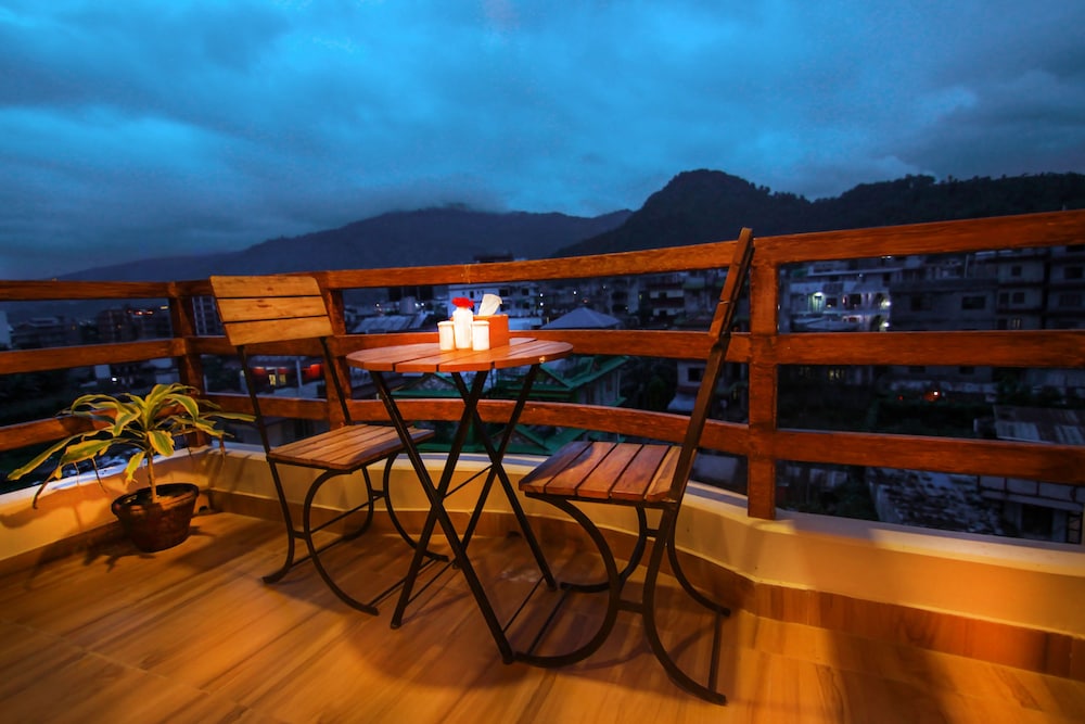 Kuti Resort And Spa 54/65