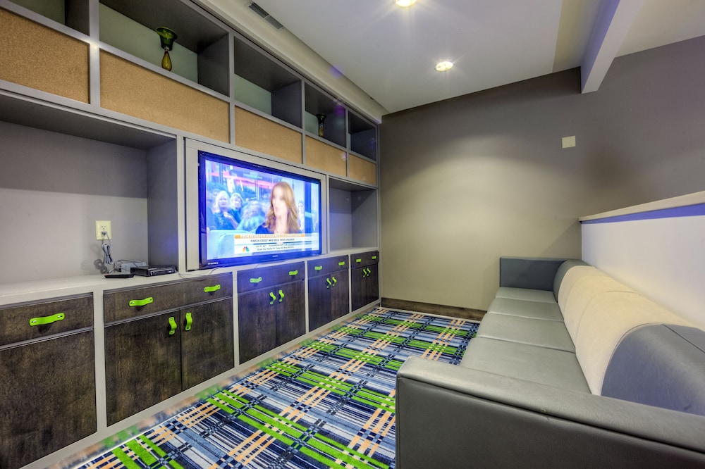 Holiday Inn Express Richmond by IHG 8/51