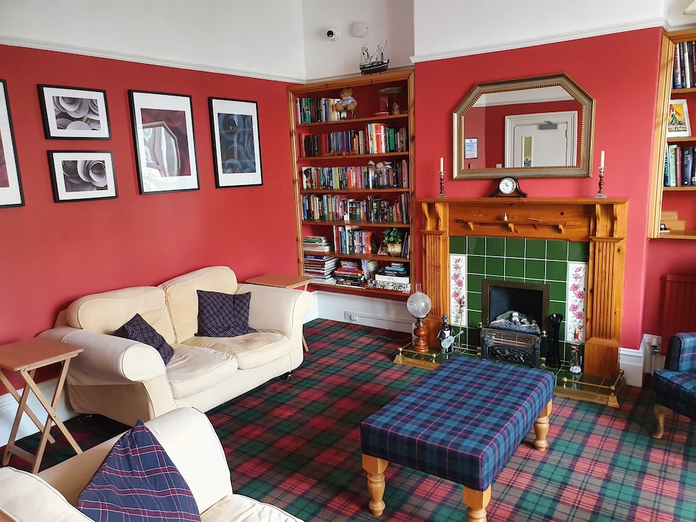 The Braemar Hotel 28/50