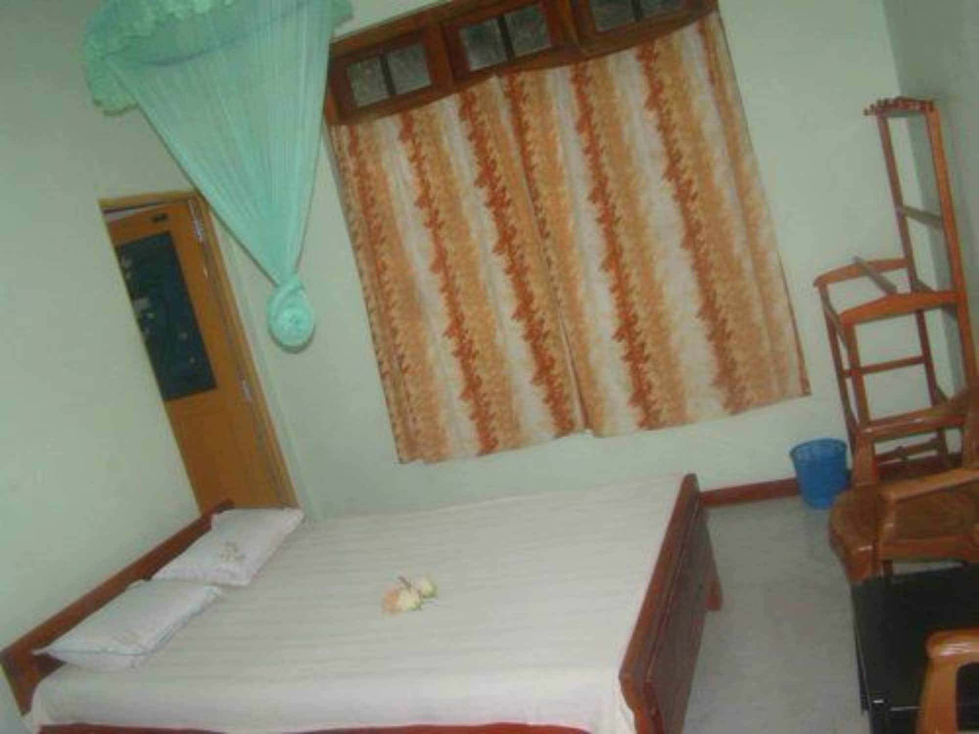 BASIC, DOUBLE BED, GARDEN VIEW
