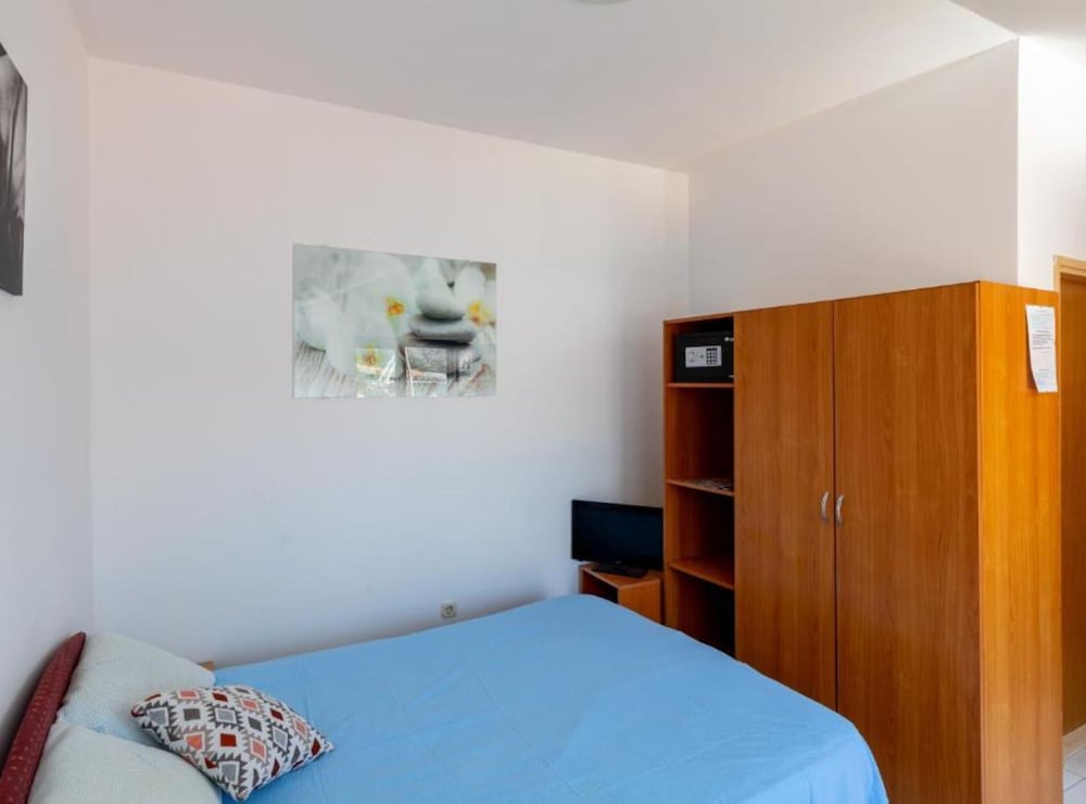 VILLA VALJALO 11/50