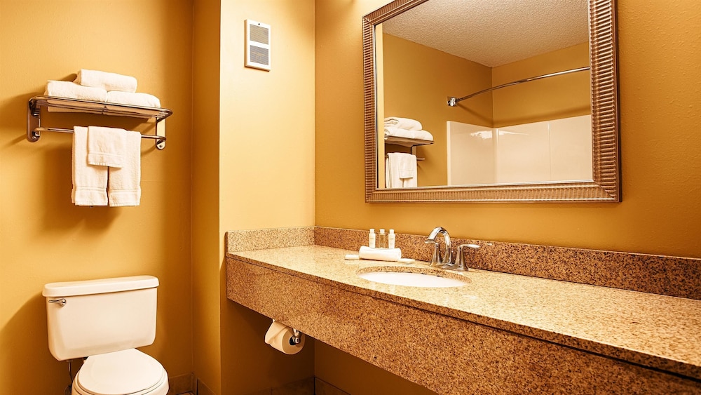 Best Western Plus Executive Inn 10/29
