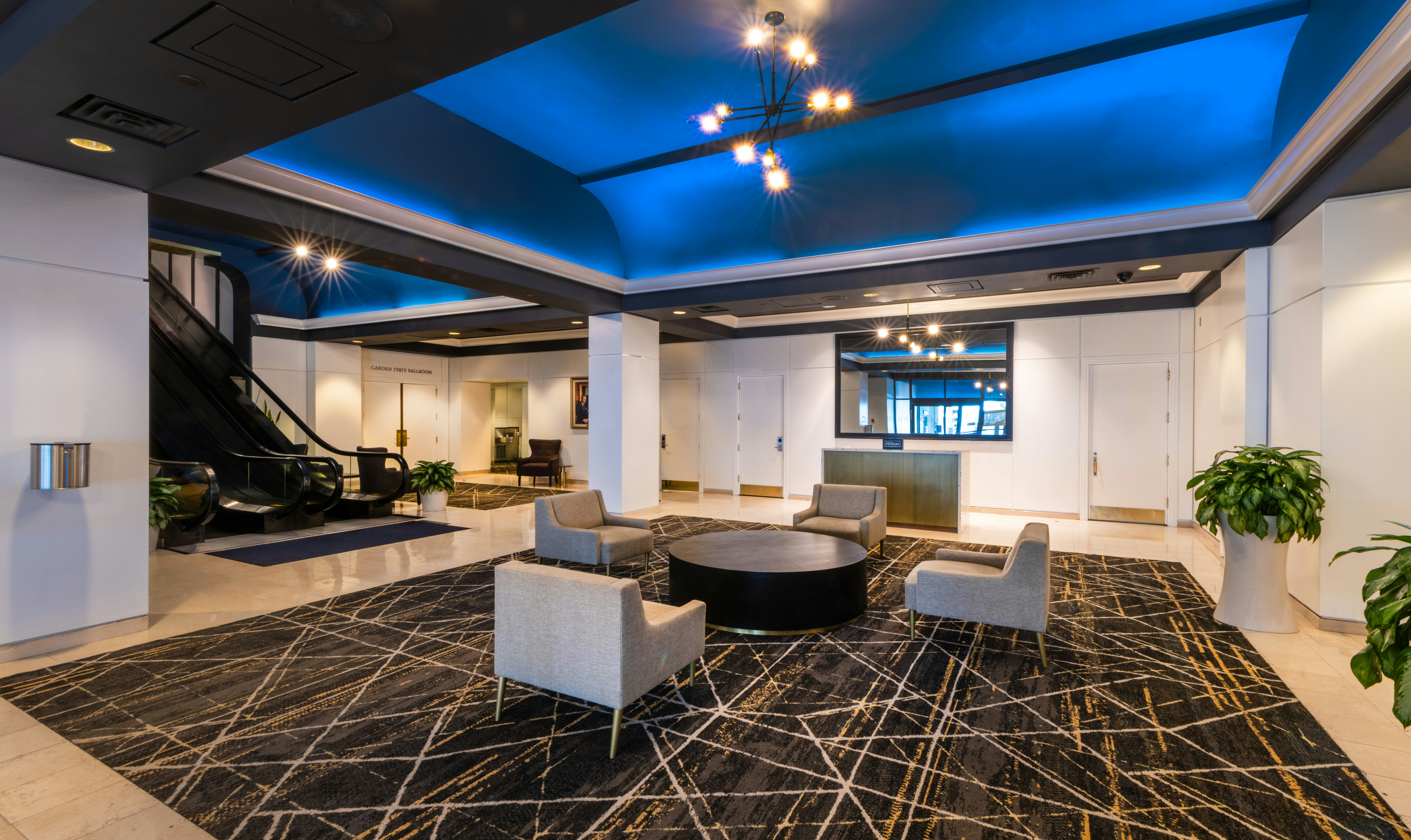 DoubleTree by Hilton Newark Penn Station 28/46