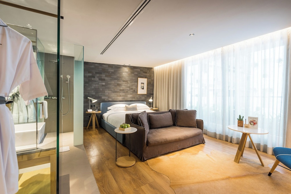 SUPERIOR, SUITE, TERRACE