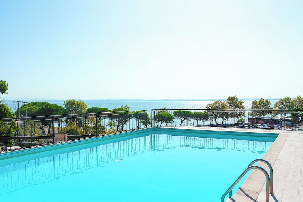 Alevic Hotel Sirmione 47/69