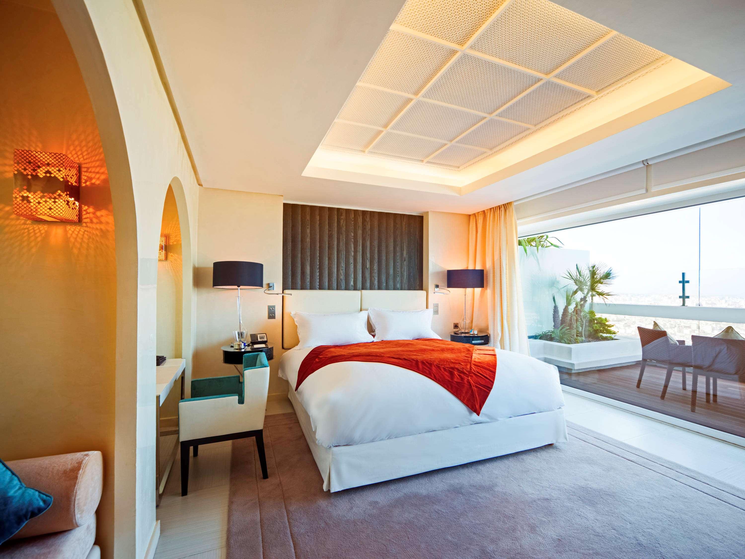 Imperial, Suite, King Bed, Dining Area, Living Area, Kitchen