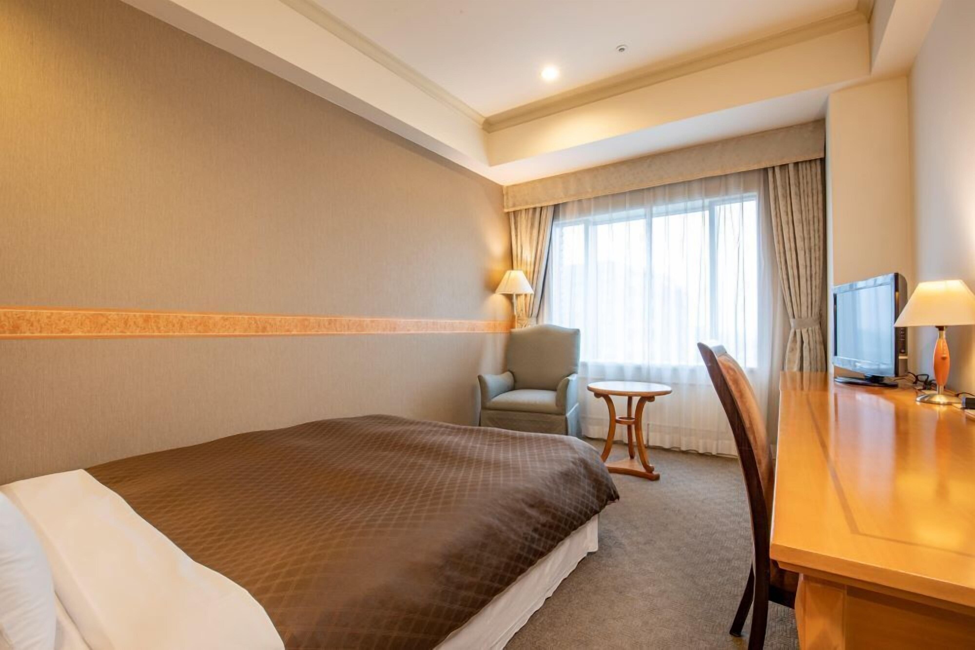 ROOM, DOUBLE BED