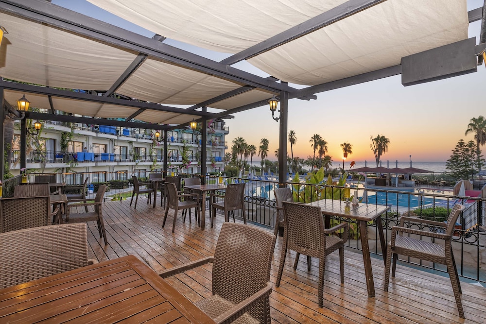 Armas Labada Hotel 59/71