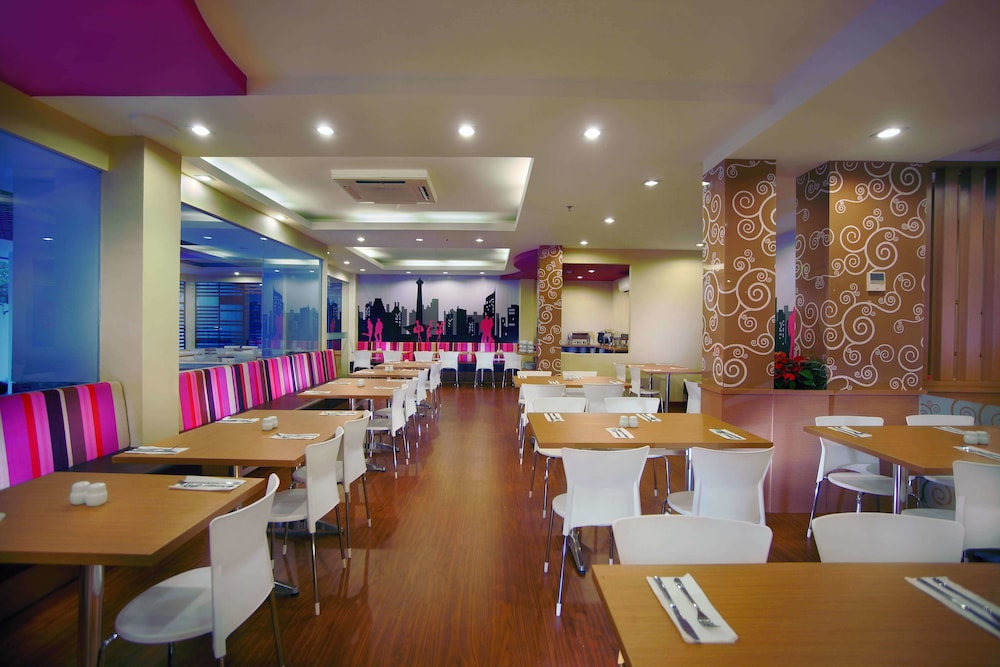 favehotel Kelapa Gading 31/54