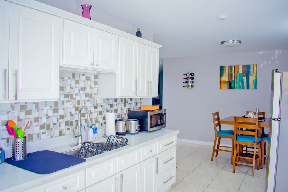 Casa Clayton At Donhead - New Kingston 36/50