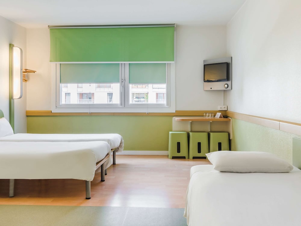 Ibis Budget Warszawa Reduta 27/54