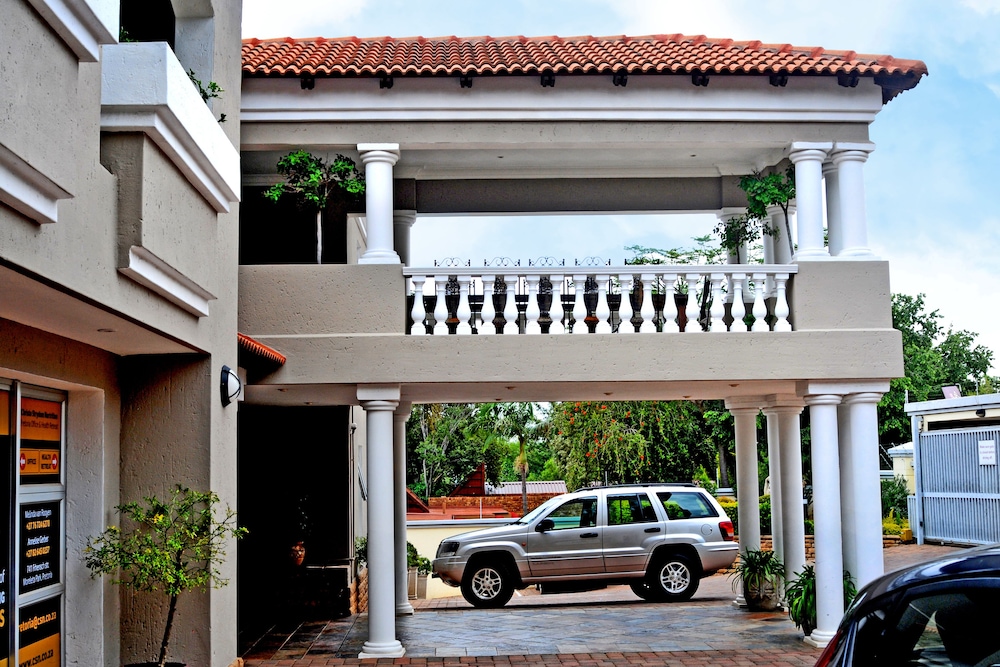 All Seasons Boutique Hotel 89/100