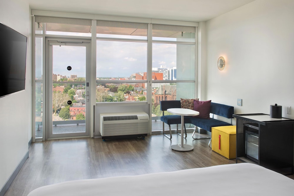 Aloft Ponce 37/50