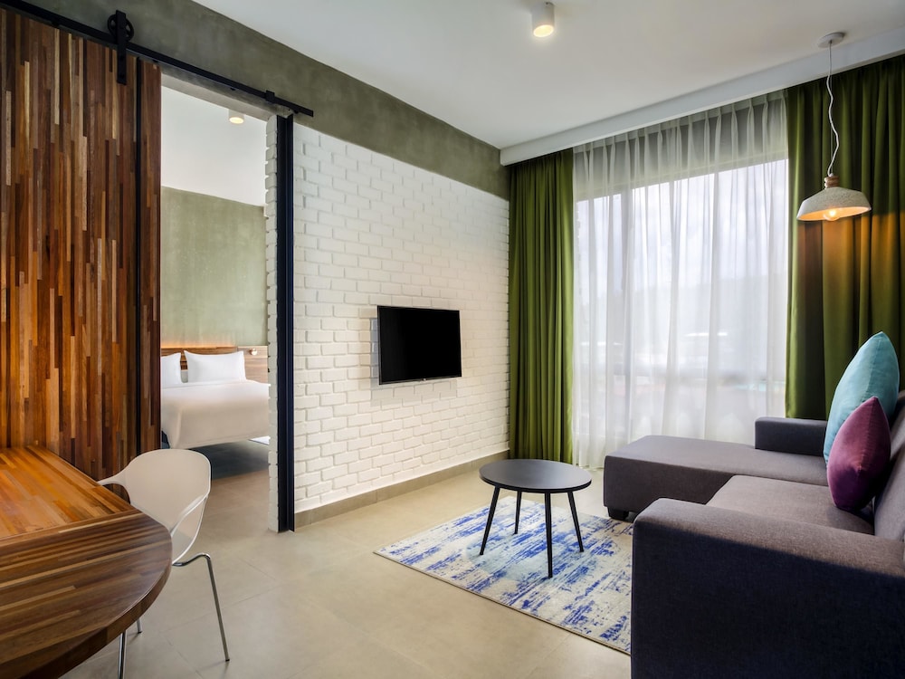 Ibis Styles Kota Kinabalu Inanam Hotel 19/38