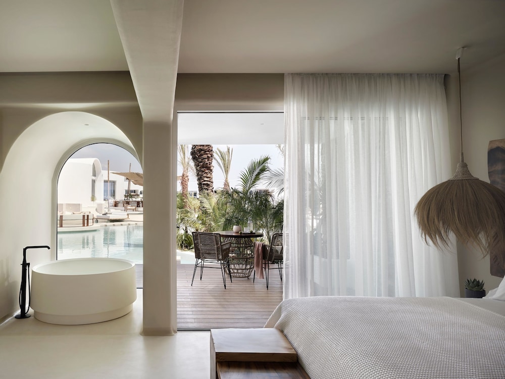 AYA Resort 38/60
