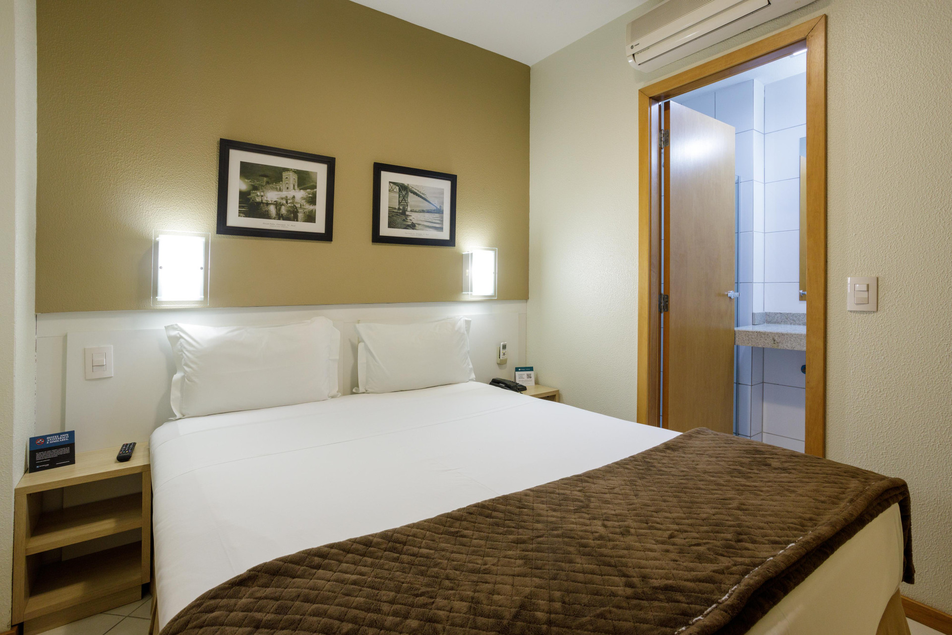 Executive, Suite