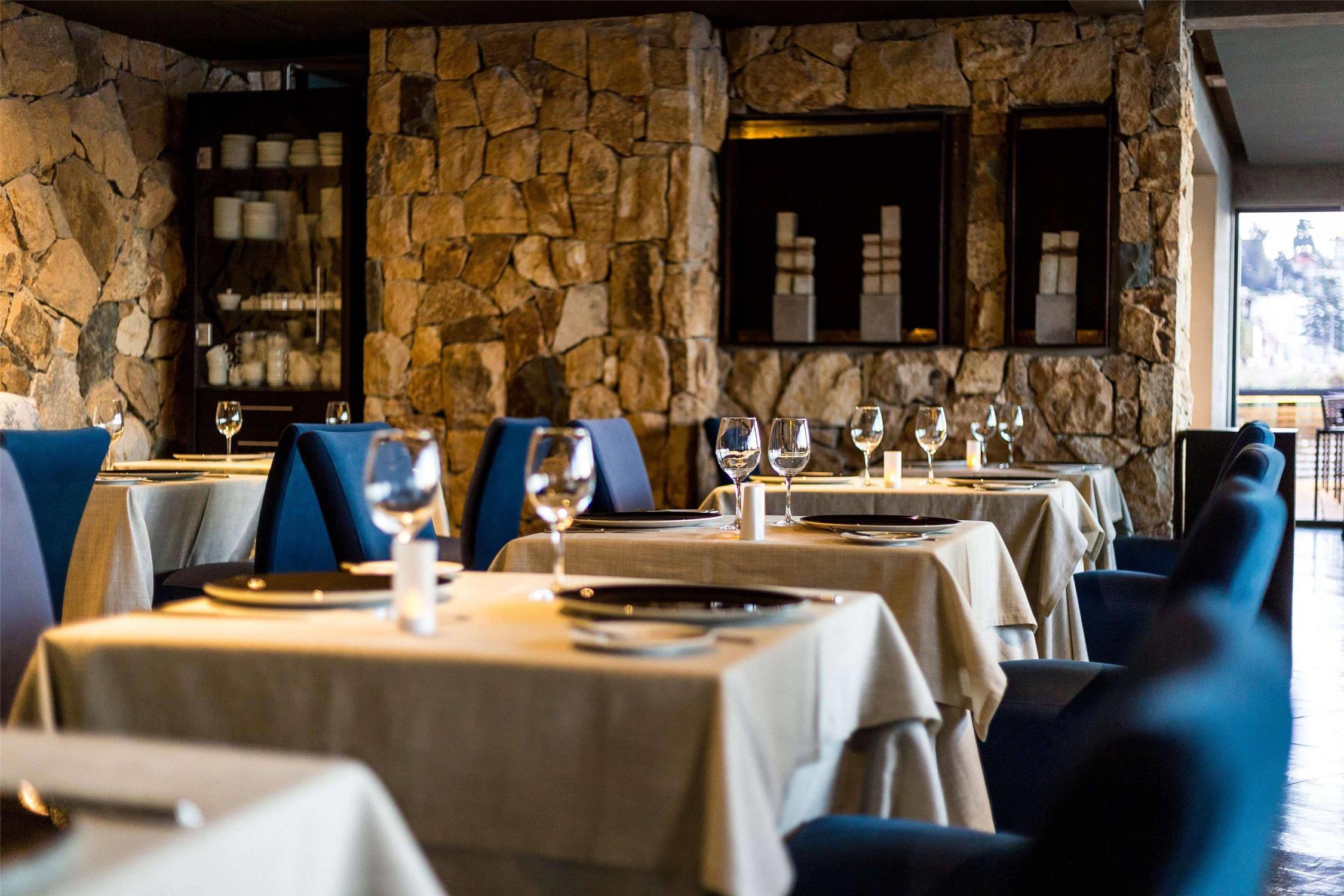 Radisson Blu Acqua Hotel & Spa Concon 17/24