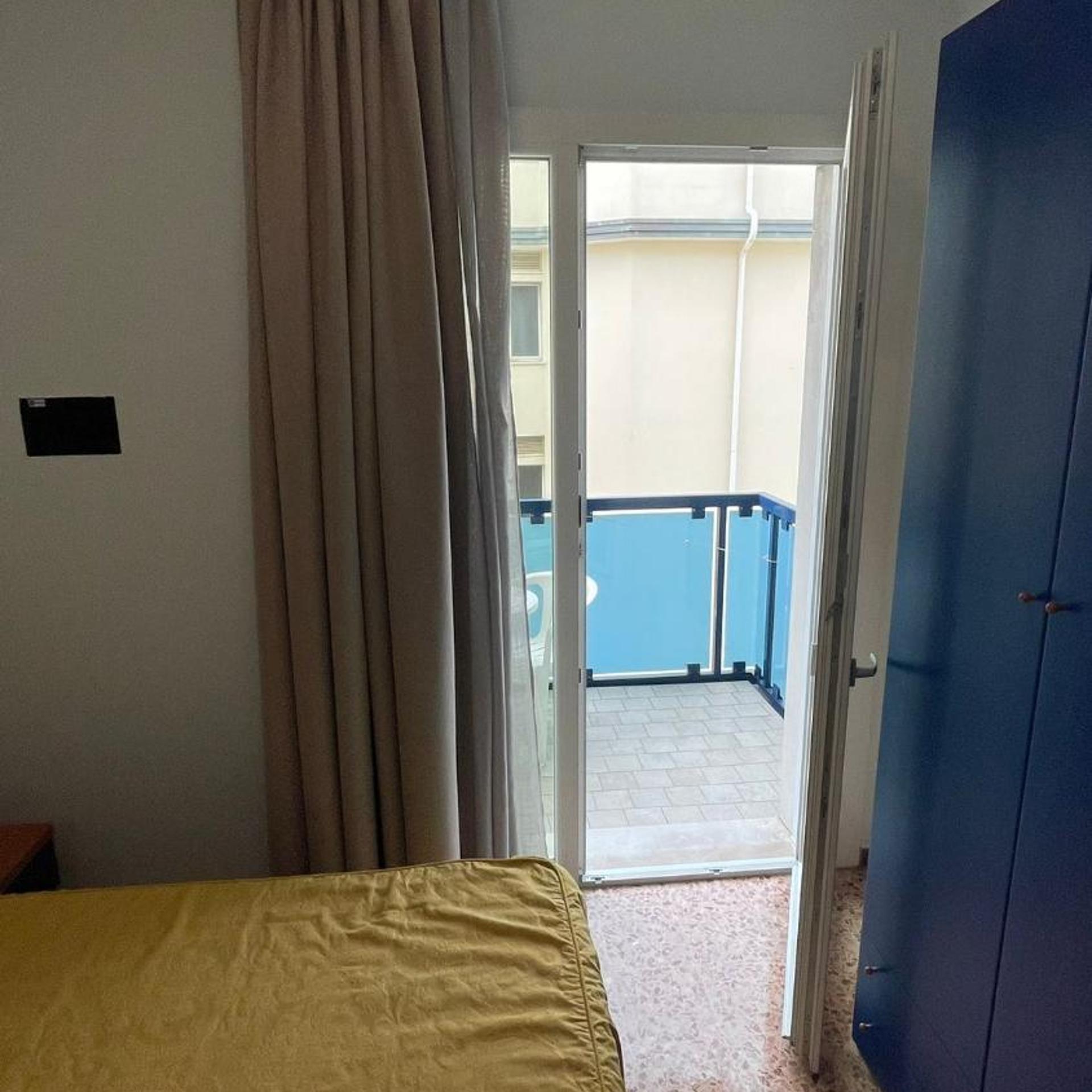 Room, Single, Lateral Side Sea View, Balcony، Souvenir 2/3
