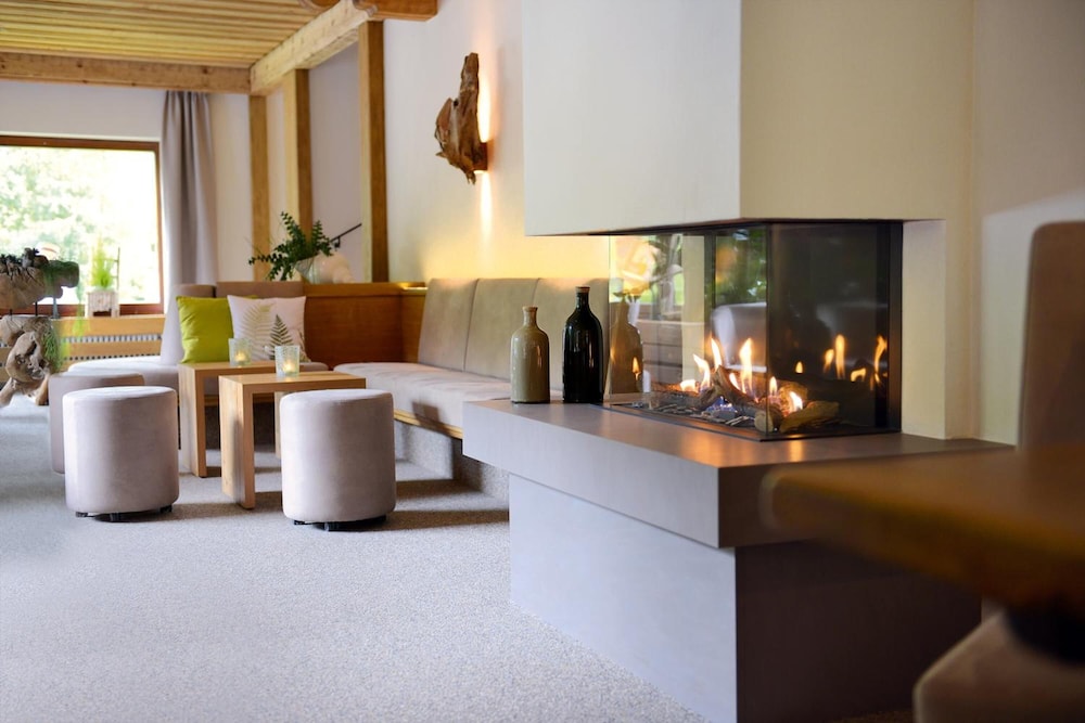 MD-HOTEL GRUENER WALD 28/48