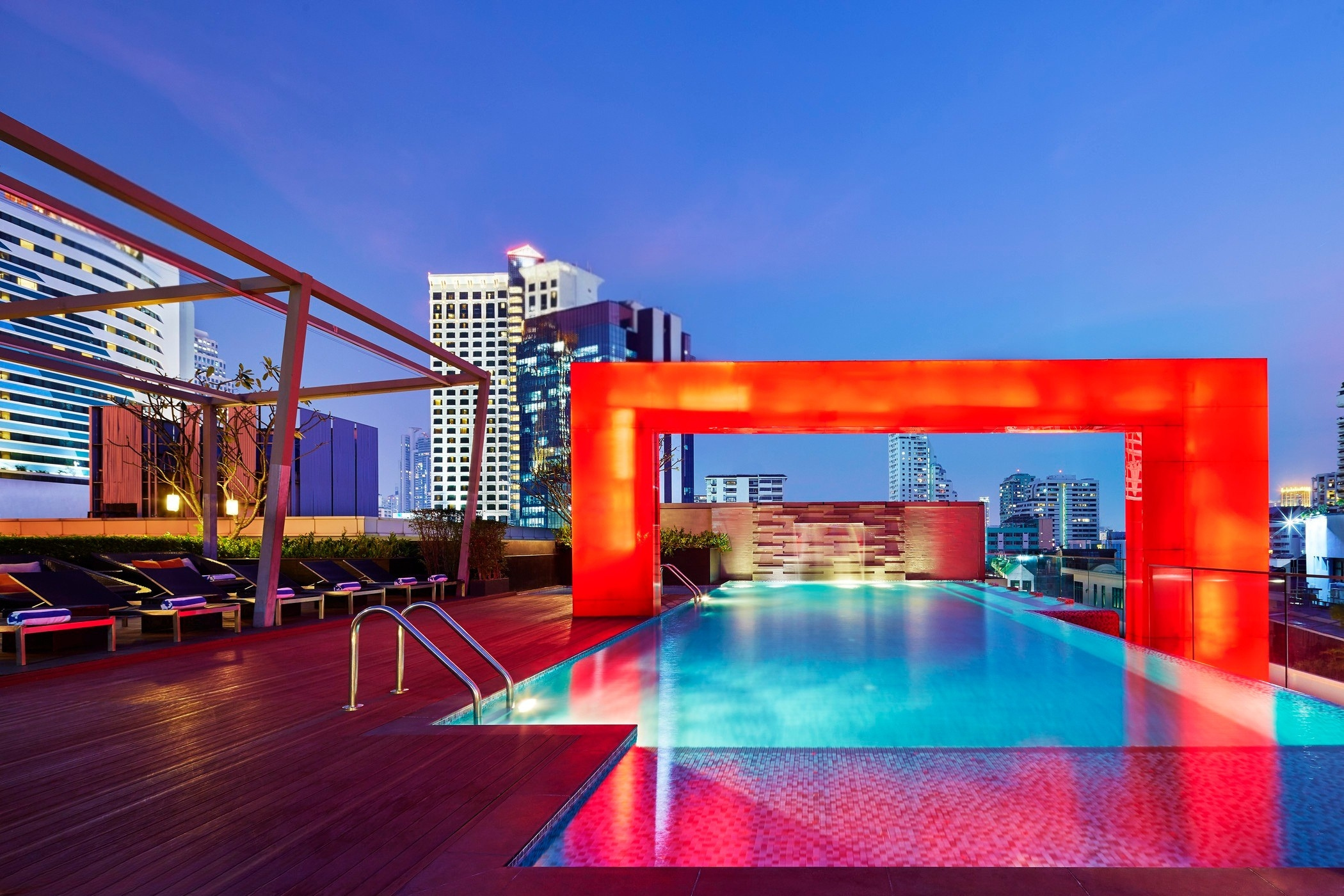 Paradox Bangkok 37/54