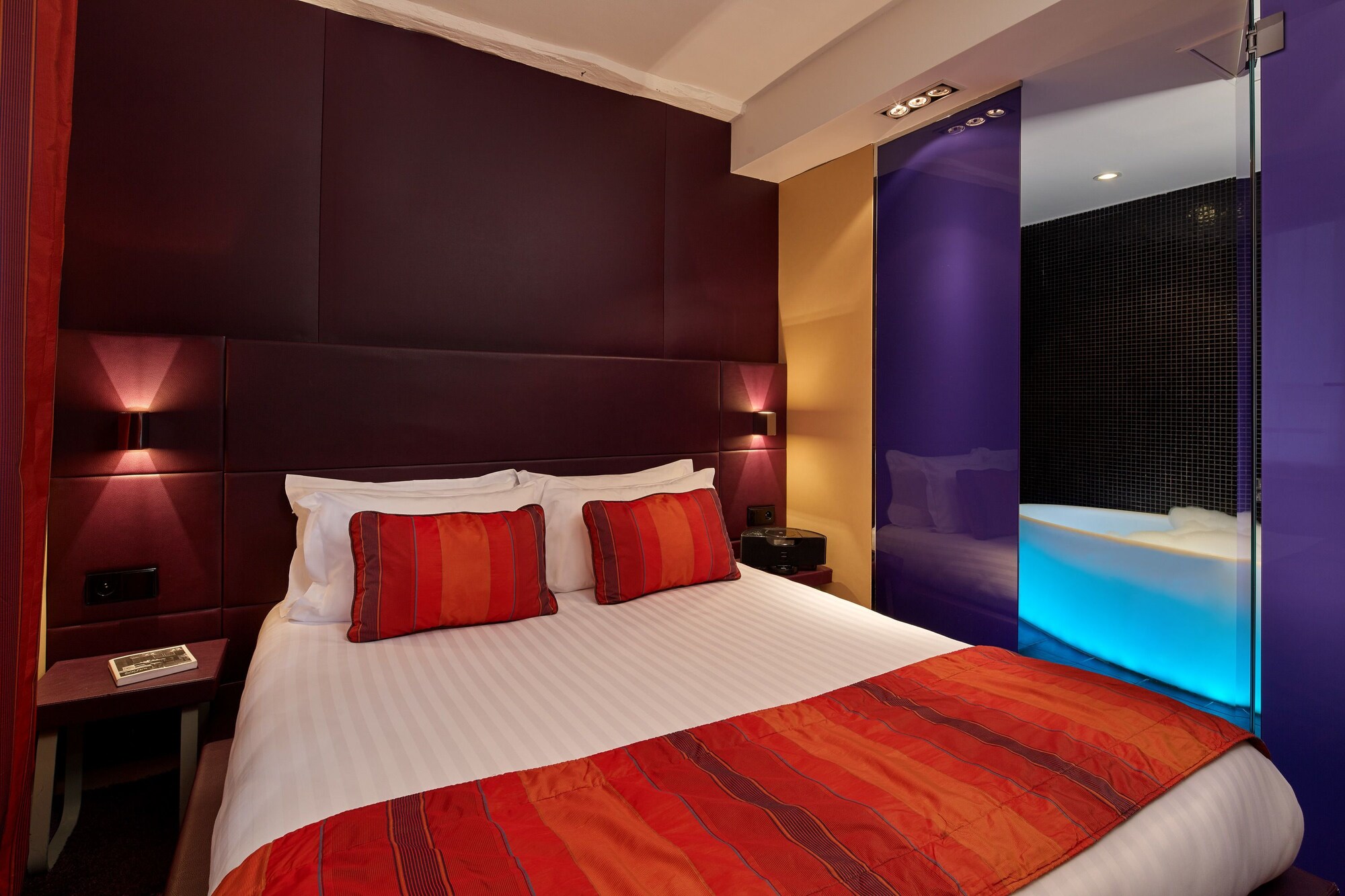 STANDARD, DOUBLE BED