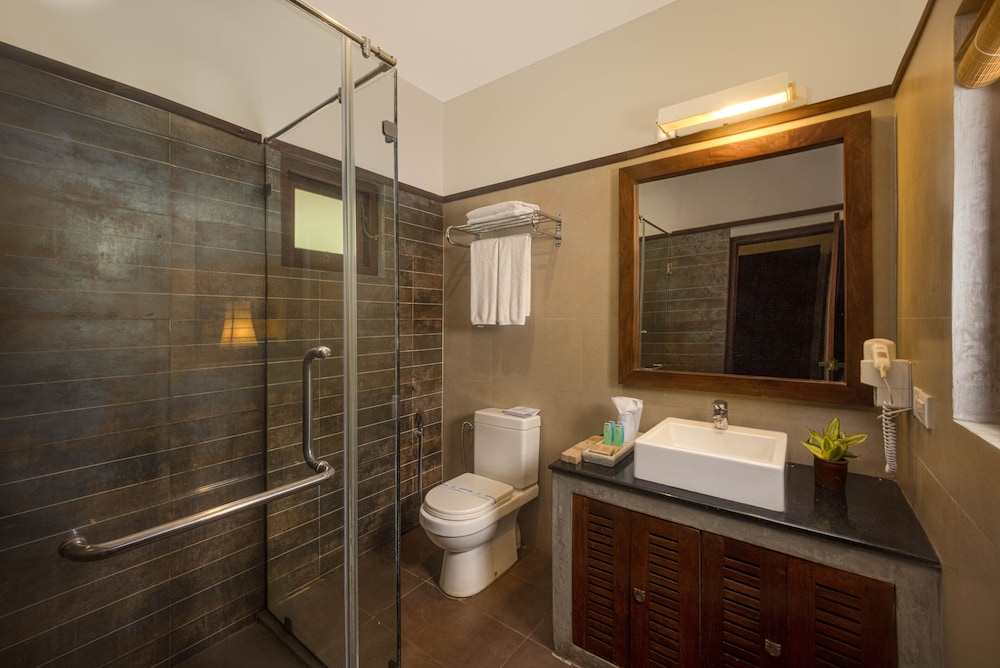 Chaarya Resort Spa By Chandrika 59/60