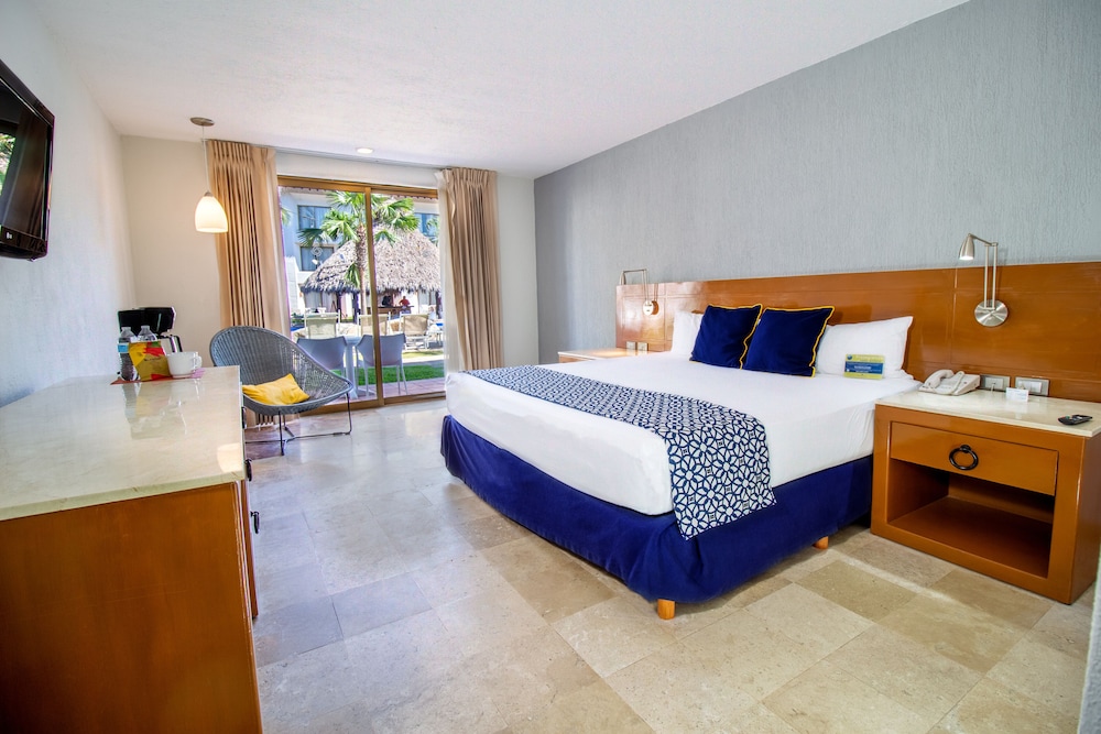 Plaza Pelicanos Club Beach Resort 9/50