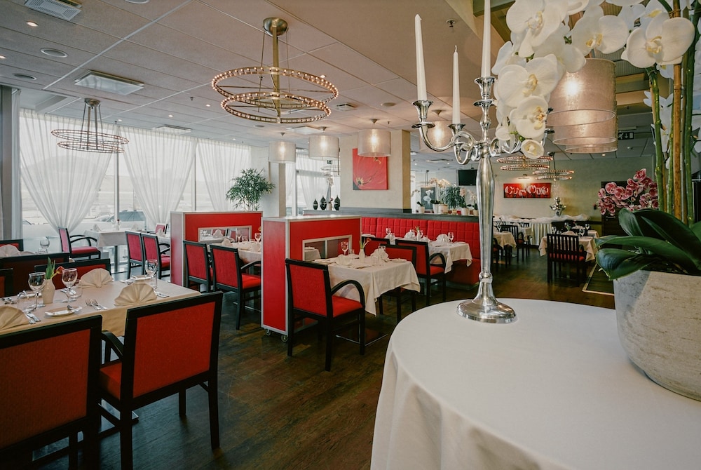 Avalon Hotel and Conferences 46/63