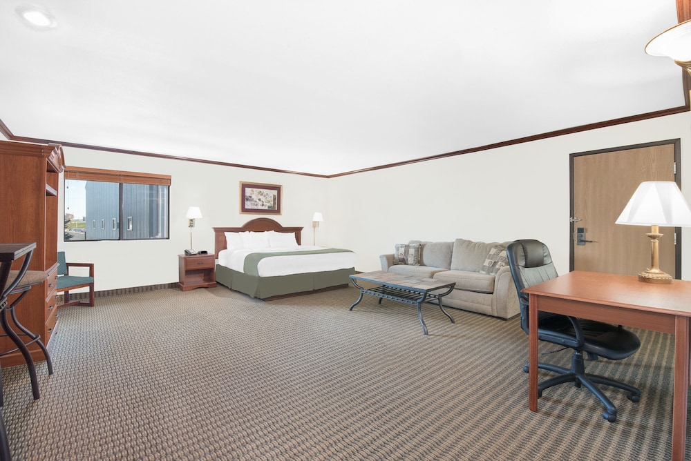 Days Inn by Wyndham Mitchell SD 19/36