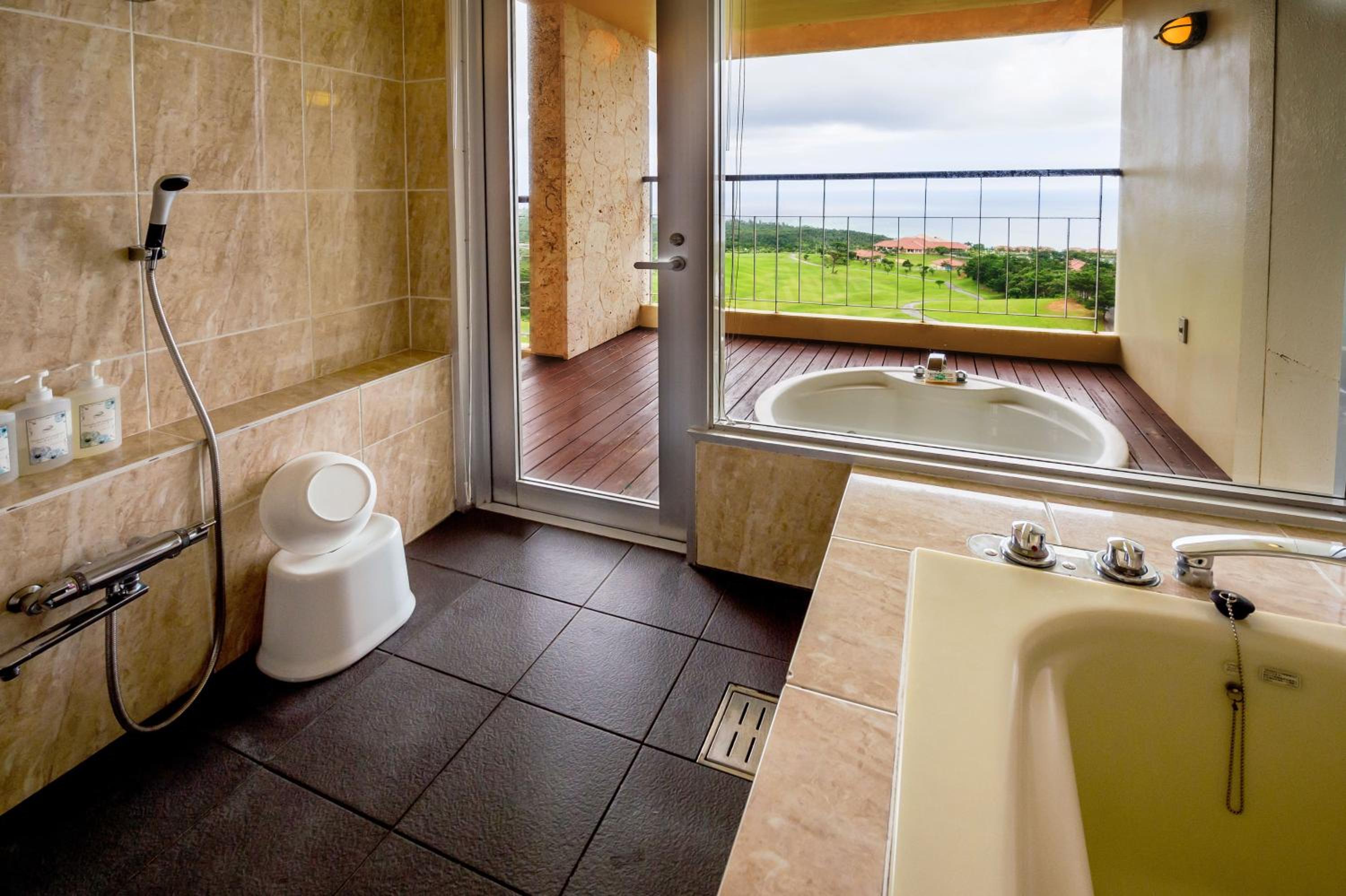 Palm, Premium, Executive, Twin Beds, Jetted Tub