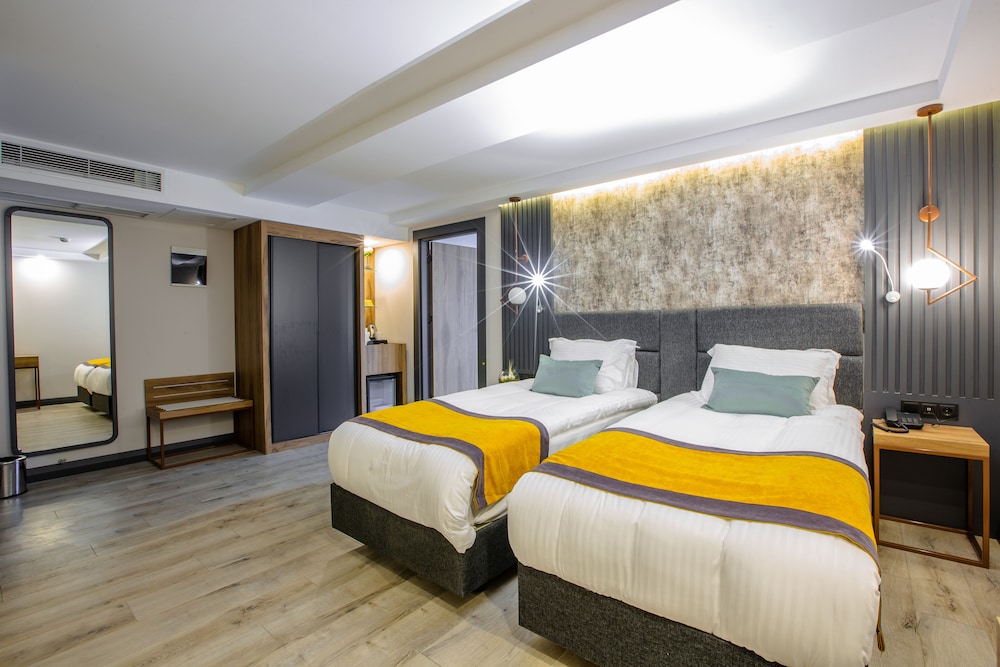 Kayhan City Hotel 7/44
