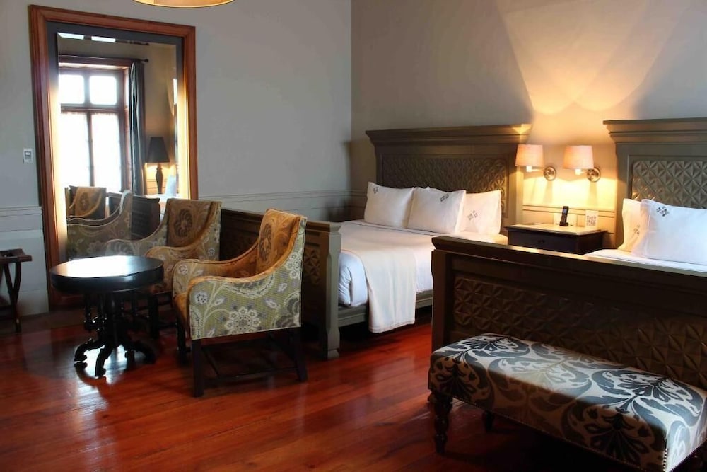 DESIGN, MULTIPLE BEDS