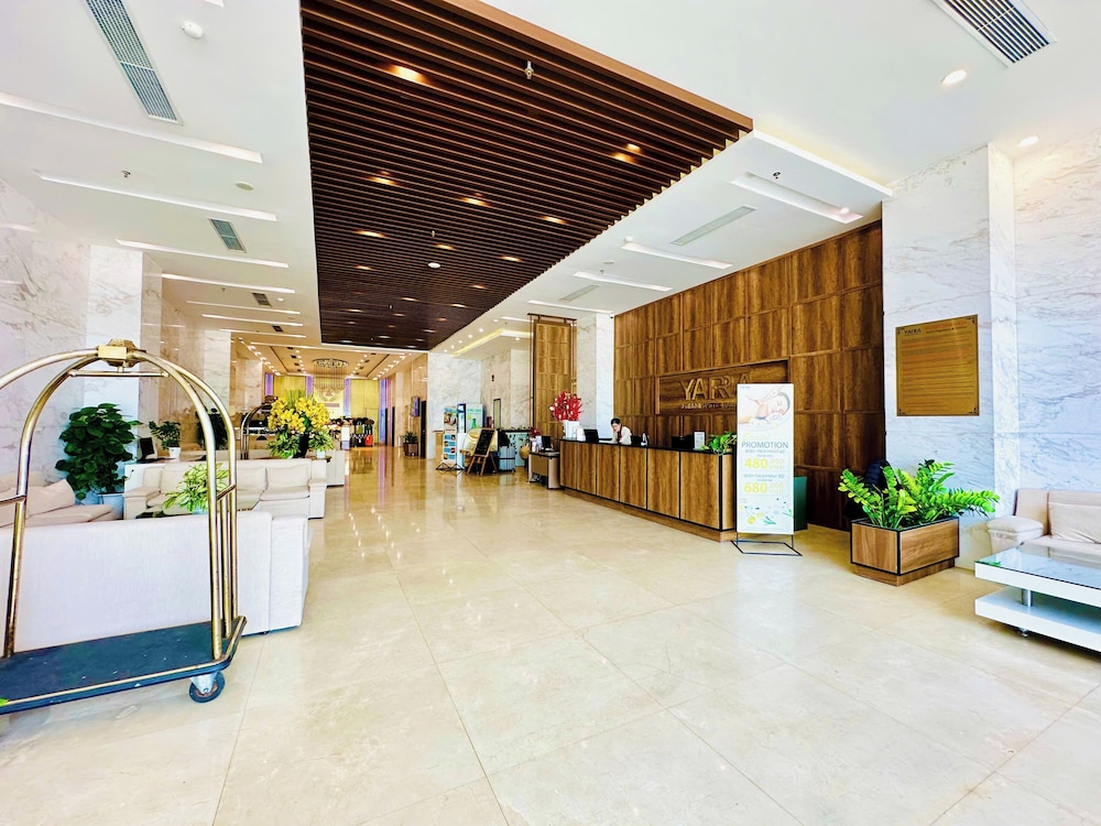 Lobby at Yarra Ocean Suites Danang, DA NANG