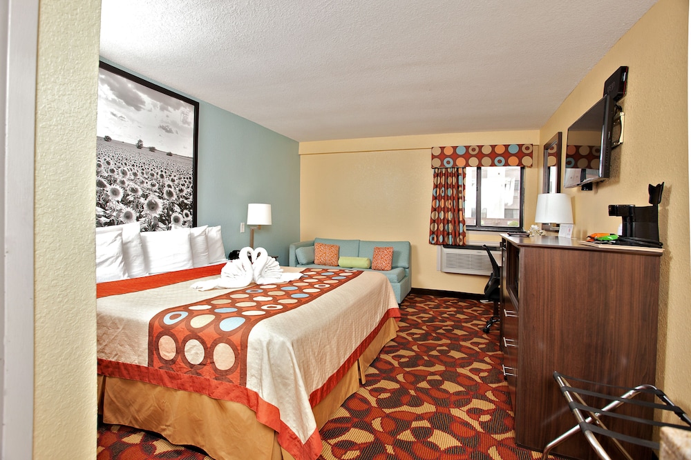 Super 8 by Wyndham Wichita Airport 28/47