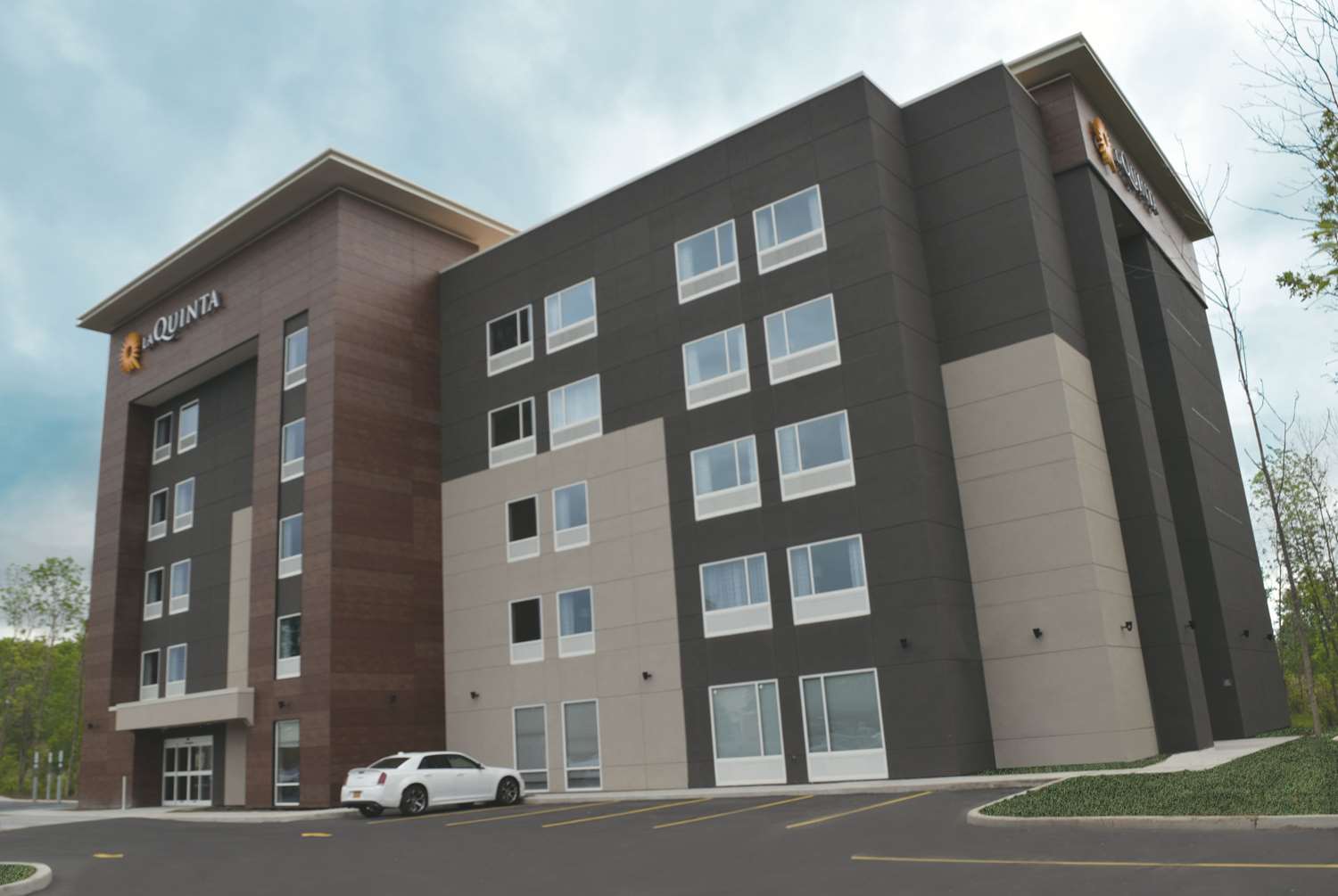 La Quinta Inn Suites By Wyndham Buffalo Amherst 3/50