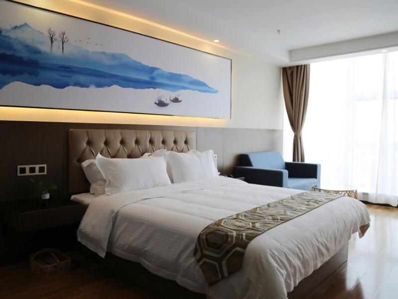 VX Wuxi Huishan District Luoshe Town Luocheng Avenue Hotel 8/17