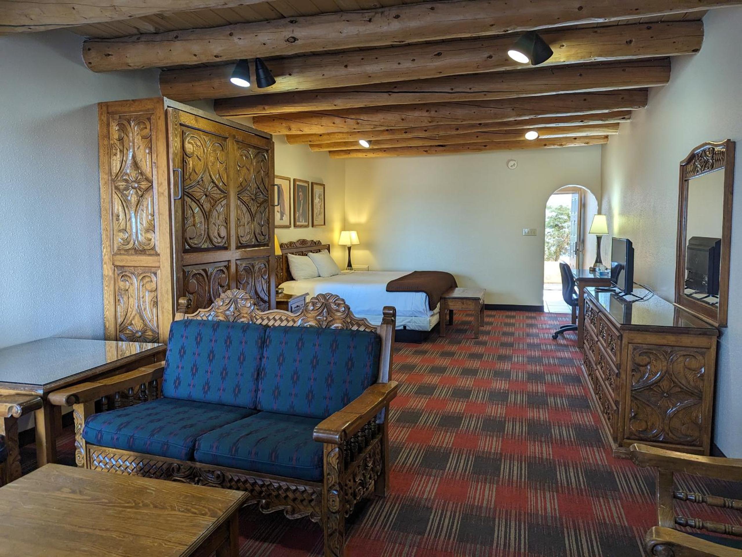 غرفة ديلوكس بسرير كوين، Sagebrush Inn Suites 2/3