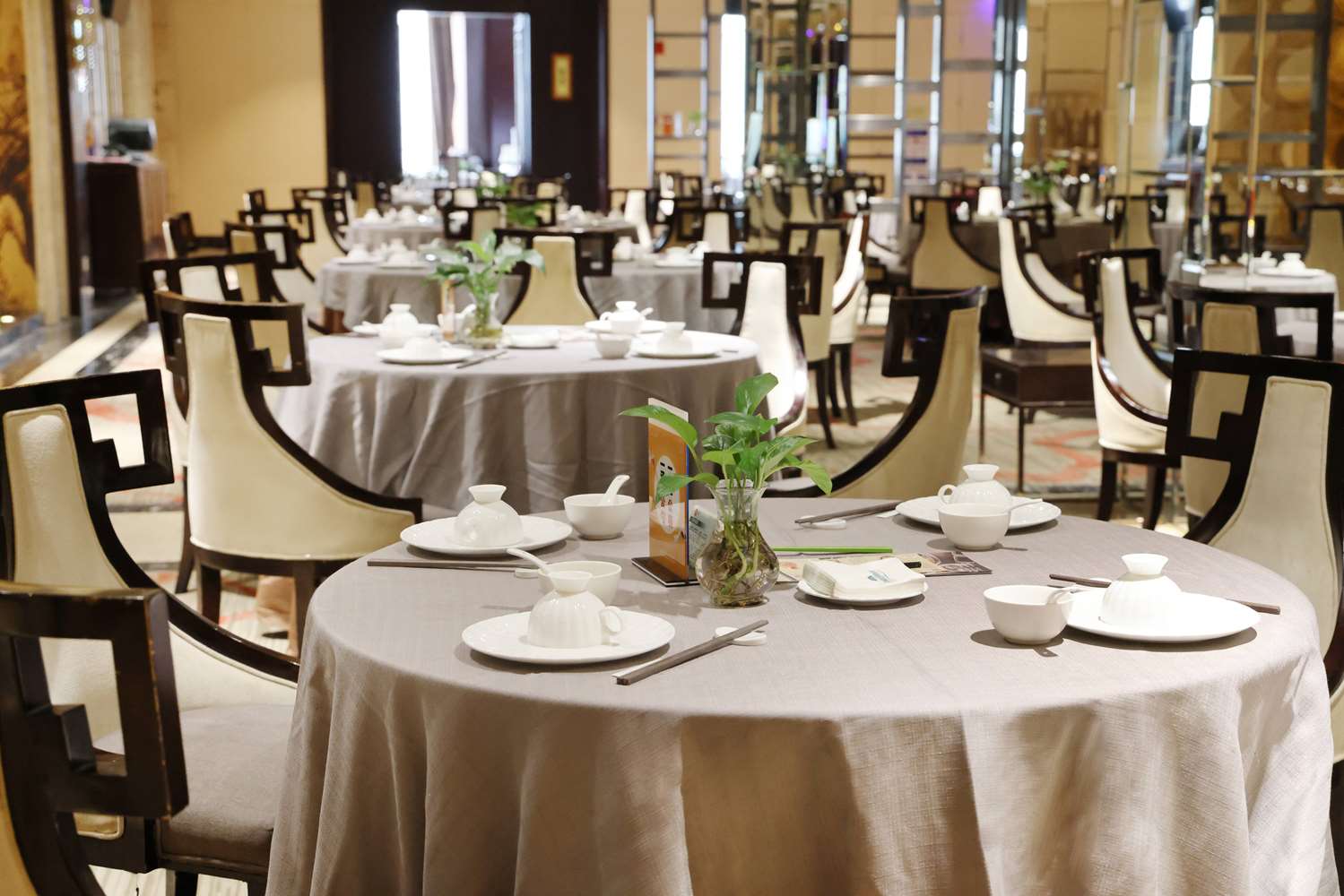 Howard Johnson by Wyndham Changsheng Plaza Meizhou 11/13