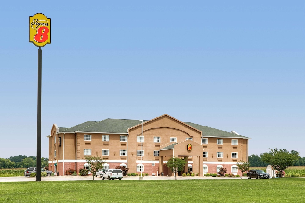 Super 8 by Wyndham Grayville 3/20
