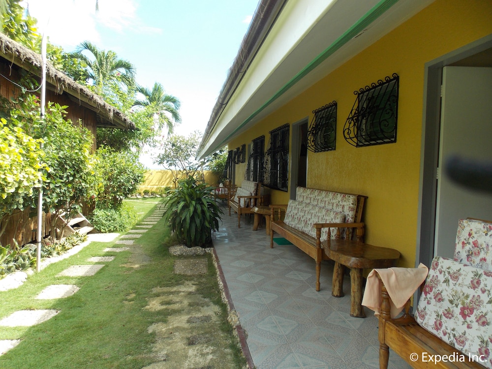 Baluarte De Argao Beach Resort 25/27