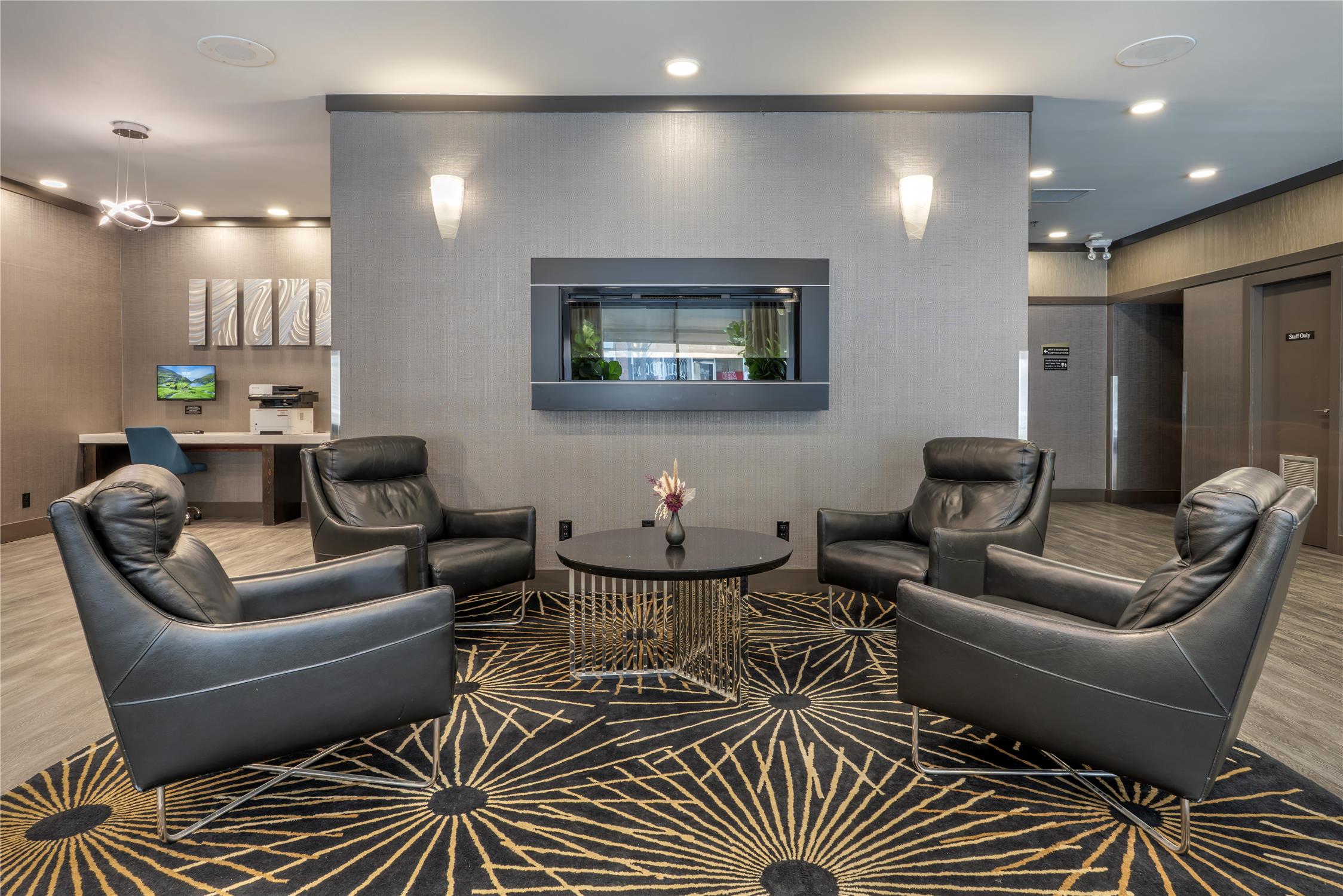 Best Western Plus Carlton Plaza Hotel 28/43