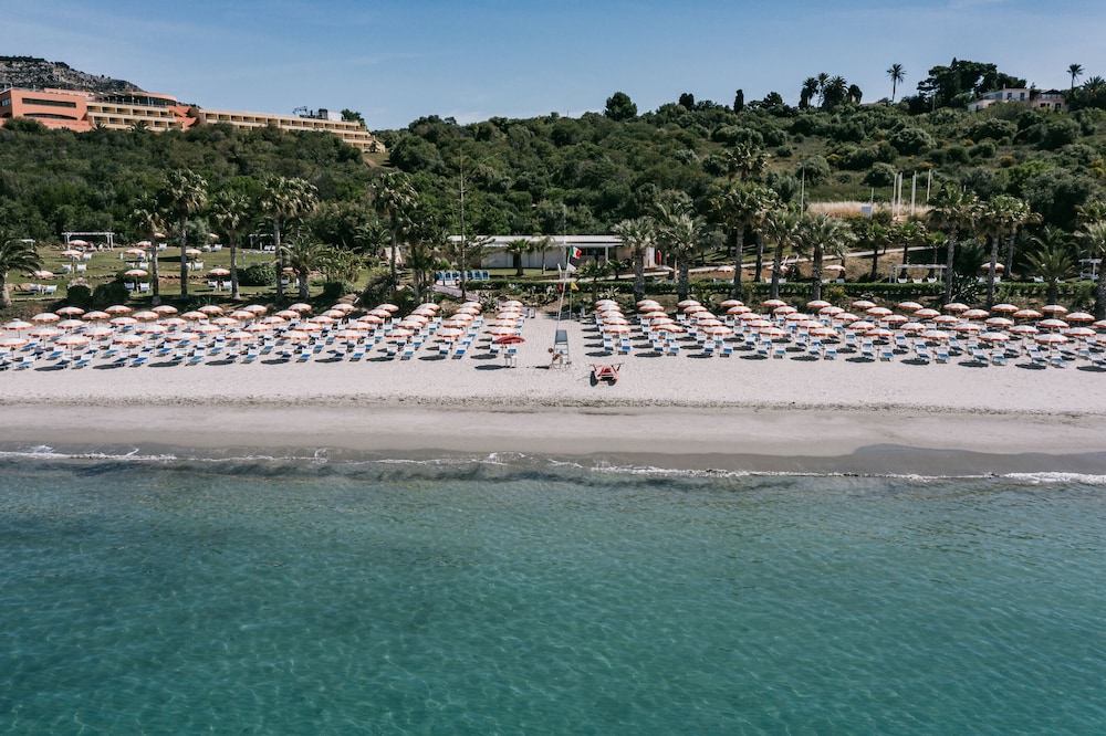 MClub Cala Regina 6/45