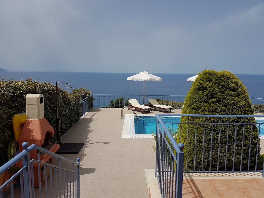 Ionian Sea View Luxury Villas 24/50