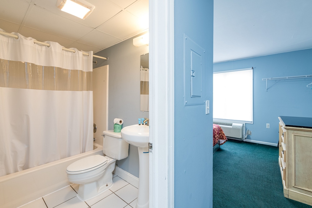 Hotel Charlee Villas By The Beach 8/62