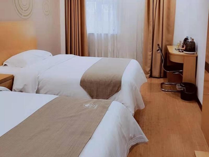 GreenTree Inn Yichun Development Zone Bus Terminal Express Hotel 19/28