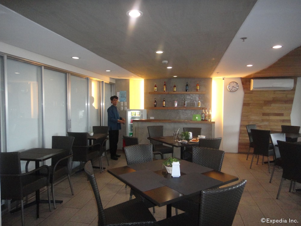 Cebu R Hotel Mabolo 44/54