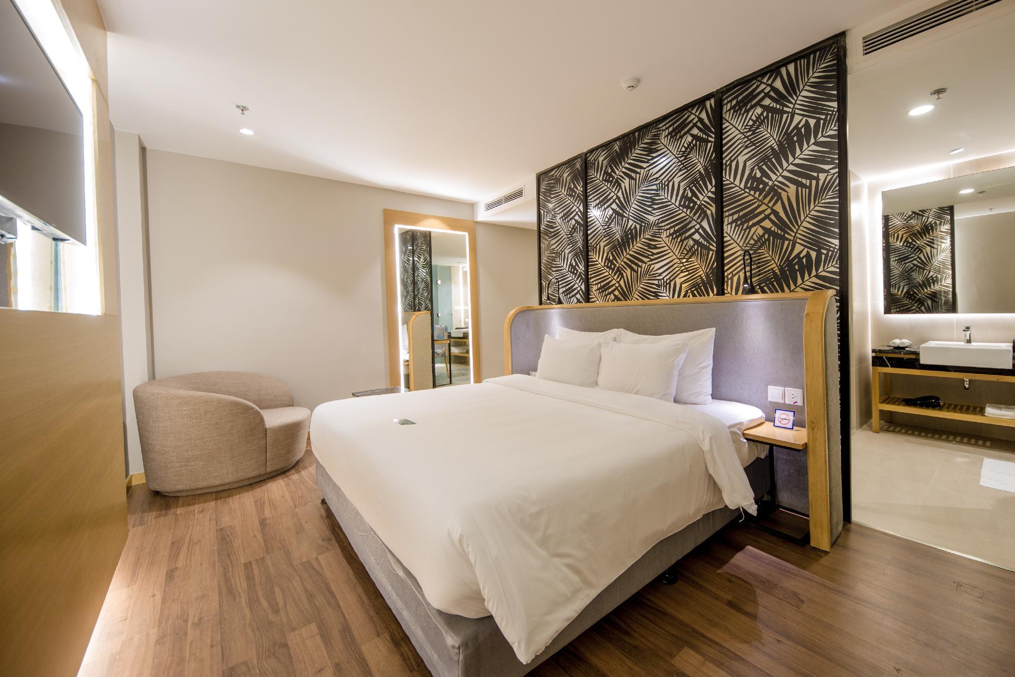 Superior, Double Bed, No Window